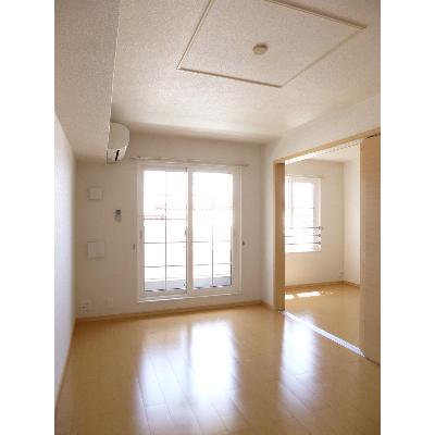 カーサ・ドマーニ 202【管理NO：1-016330201-02020】 ★家具家電は申し込み後に搬入します★ ★2026年08月中旬入居可能★の物件写真2