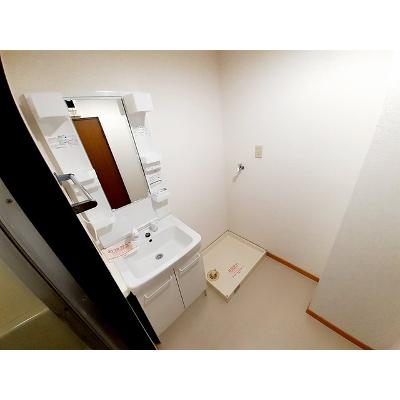 スクエアガーデン 301【管理NO：1-007105701-03010】 ★家具家電は申し込み後に搬入します 2026年08月下旬入居可能の物件写真6