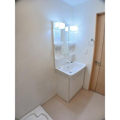 ロゼ・クリスタⅡ 101【管理NO：1-019353301-01010】 ★家具家電は申し込み後に搬入します★の物件写真6