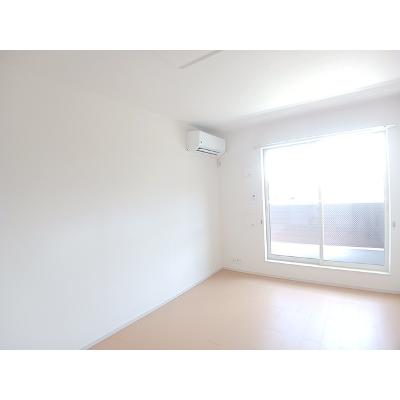 アルブル　ポルテ 201【管理NO：1-018645901-02010】 ★家具家電は申し込み後に搬入します★の物件写真2