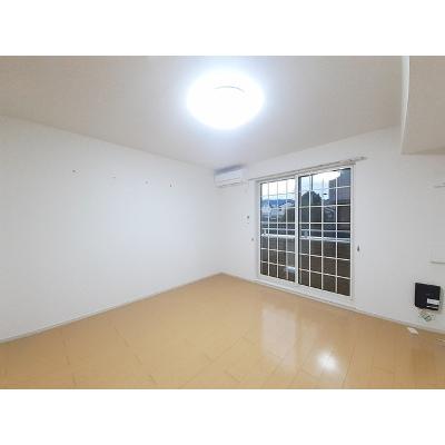 メイプルコートⅡ 105【管理NO：1-017291801-01040】 ★家具家電は申し込み後に搬入します★ ★2026年09月上旬入居可能★の物件写真2