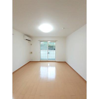 ラナコッタ 101【管理NO：1-014905001-01010】 ★家具家電は申し込み後に搬入します 2026年08月下旬入居可能の物件写真2