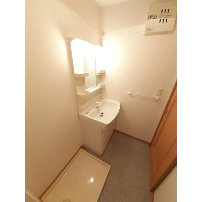 ラナコッタ 101【管理NO：1-014905001-01010】 ★家具家電は申し込み後に搬入します 2026年08月下旬入居可能の物件写真6