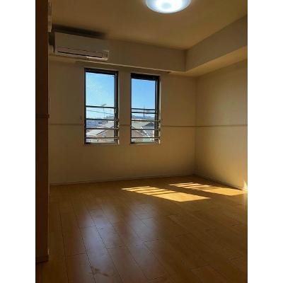 エヴァーグリーンⅢ 303【管理NO：1-025145601-03030】 ★家具家電は申し込み後に搬入します 2026年09月中旬入居可能の物件写真2