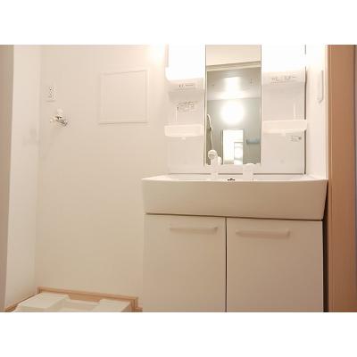 apartment 秋田県大館市字代野２０２番地１ 

↓地図はこちらから