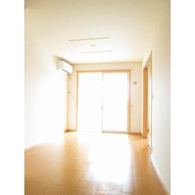 ウィスティリア　パディ弐番館 222【管理NO：1-015343502-02020】 ★家具家電は申し込み後に搬入します★ ★2026年09月上旬入居可能★の物件写真2