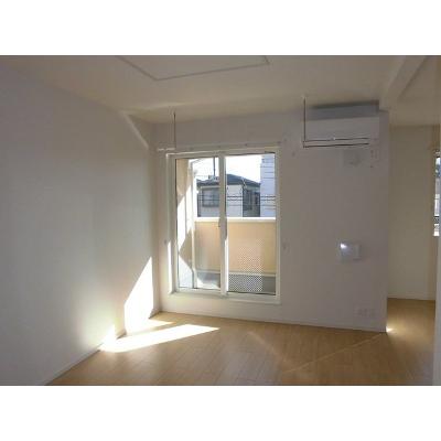 アイリス桜　参番館 202【管理NO：1-022831701-02020】 ★家具家電は申し込み後に搬入します 2026年09月上旬入居可能の物件写真2