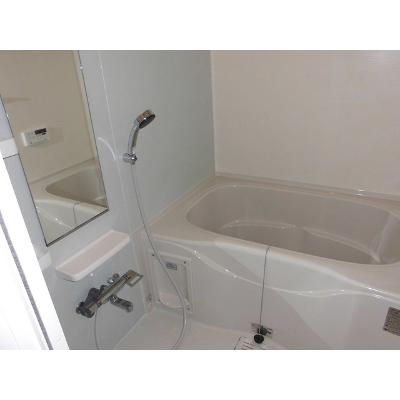 アイリス桜　参番館 202【管理NO：1-022831701-02020】 ★家具家電は申し込み後に搬入します 2026年09月上旬入居可能の物件写真4