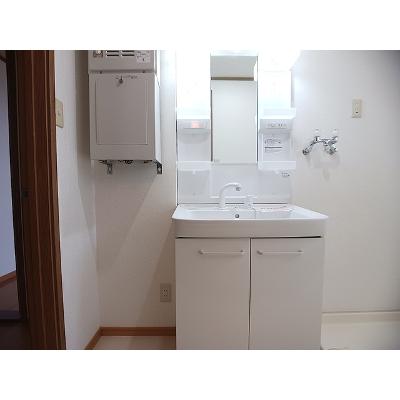 apartment 長野県塩尻市大字広丘高出１８２６－１５ 

↓地図はこちらから