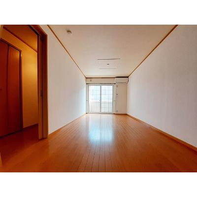 ピュアパレスⅢ 112【管理NO：1-011879902-01040】 ★家具家電は申し込み後に搬入します 2026年08月下旬入居可能の物件写真2