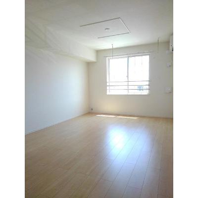 レインボー　ローズ　Ⅰ 207【管理NO：1-022120601-02060】 ★家具家電は申し込み後に搬入します★ ★2026年10月中旬入居可能★の物件写真2