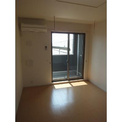ＫＵＲＡ 101【管理NO：1-017241301-01010】 ★家具家電は申し込み後に搬入します★ ★2026年09月上旬入居可能★の物件写真2
