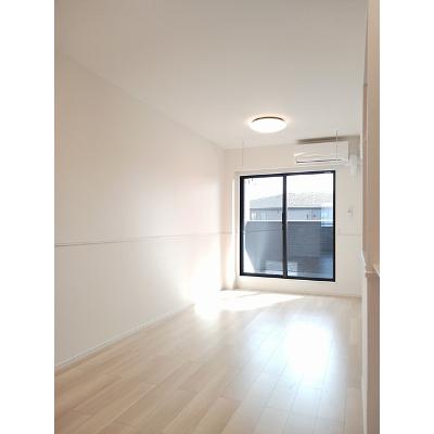 サンモール　Ⅱ 202【管理NO：1-027504902-02020】 ★家具家電は申し込み後に搬入します 2026年10月中旬入居可能の物件写真2