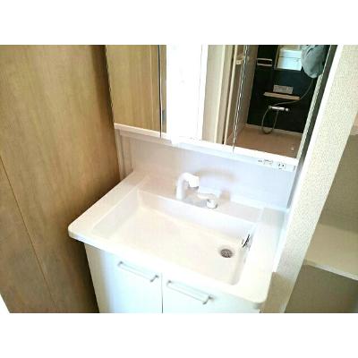 グラシオ 105【管理NO：1-025643601-01040】 ★家具家電は申し込み後に搬入します 2026年09月中旬入居可能の物件写真6