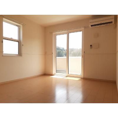 リヴ　ドロワ　Ⅰ 101【管理NO：1-016789601-01010】 ★家具家電は申し込み後に搬入します 2026年09月中旬入居可能の物件写真2