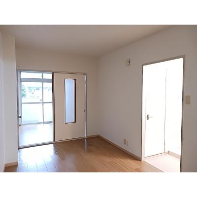 エクセラン三日市 1-C【管理NO：1-004524001-01030】 ★家具家電は申し込み後に搬入します★の物件写真2