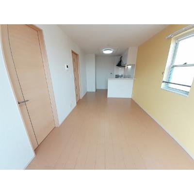 レイクともⅠ 203【管理NO：1-018701702-02030】 ★家具家電は申し込み後に搬入します 2026年09月中旬入居可能の物件写真2