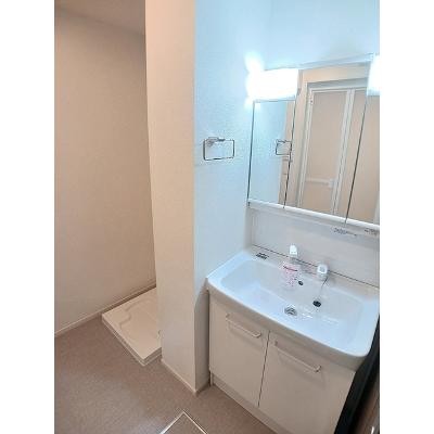 フルール近江 101【管理NO：1-028380501-01010】 ★家具家電は申し込み後に搬入します★ ★2026年08月下旬入居可能★の物件写真6