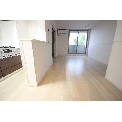 ＣＡＳＡ　ＡＺ 305【管理NO：1-021441201-03050】 ★家具家電は申し込み後に搬入します 2026年08月中旬入居可能の物件写真2