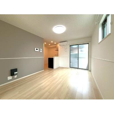 パークガーデン 102【管理NO：1-027815601-01020】 ★家具家電は申し込み後に搬入します★の物件写真2
