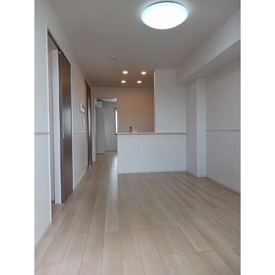 カーサ　デル　ソーレ 303【管理NO：1-028019001-03030】 ★家具家電は申し込み後に搬入します 2026年08月上旬入居可能の物件写真2