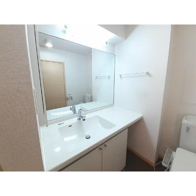カーサ・モデルノⅡ 201【管理NO：1-016408201-02010】 ★家具家電は申し込み後に搬入します★ ★2026年10月中旬入居可能★の物件写真6