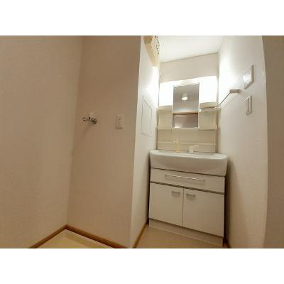 エテルネル 203【管理NO：1-013995401-02030】 ★家具家電は申し込み後に搬入します 2026年09月中旬入居可能の物件写真6