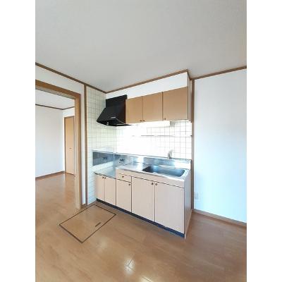 フィールドビーチ５ 102【管理NO：1-009581001-01020】 ★家具家電は申し込み後に搬入します★の物件写真3