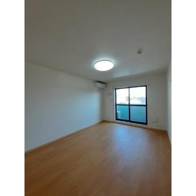 ジラソーレ 202【管理NO：1-016659201-02020】 ★家具家電は申し込み後に搬入します★ ★2026年09月中旬入居可能★の物件写真2