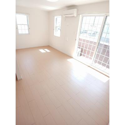 ウージーⅡ 101【管理NO：1-019025701-01010】 ★家具家電は申し込み後に搬入します★の物件写真2