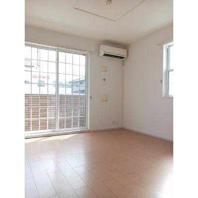 メゾン・ド・フルール 103【管理NO：1-019337101-01030】 ★家具家電は申し込み後に搬入します★ ★2026年09月上旬入居可能★の物件写真2
