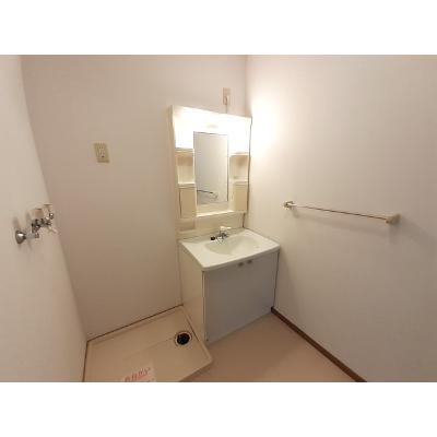 カーサ・チェーロ 201【管理NO：1-009564001-02010】 ★家具家電は申し込み後に搬入します 2026年09月上旬入居可能の物件写真6