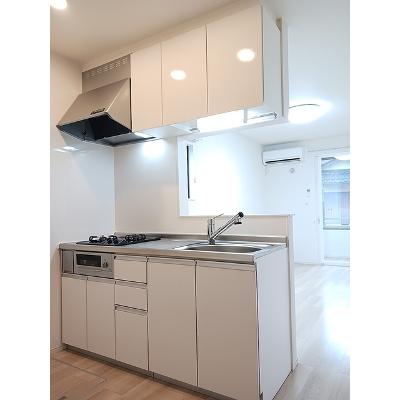 ストロベリーフィールド 101【管理NO：1-026160601-01010】 ★家具家電は申し込み後に搬入します★の物件写真3