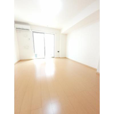 トリオコマンド 102【管理NO：1-017105702-01020】 ★家具家電は申し込み後に搬入します★ ★2026年09月上旬入居可能★の物件写真2