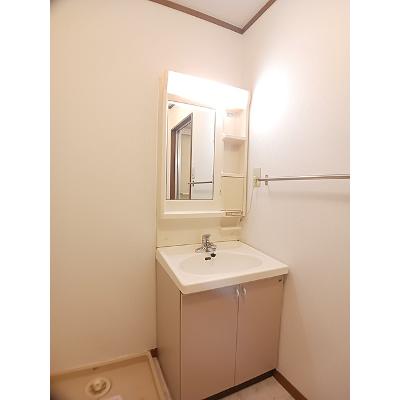 ロータスハイツ 102【管理NO：1-009787301-01020】 ★家具家電は申し込み後に搬入します★の物件写真6