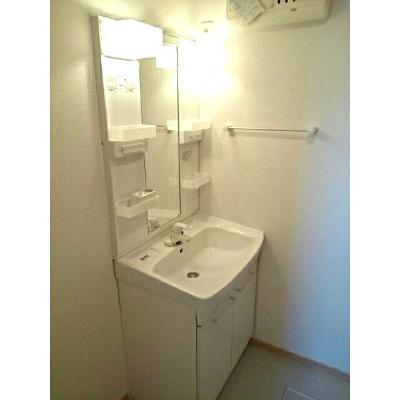 グランブリエ　Ⅰ 201【管理NO：1-017805601-02010】 ★家具家電は申し込み後に搬入します 2026年09月上旬入居可能の物件写真6