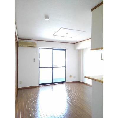 フォンティーヌ 201【管理NO：1-010708401-02010】 ★家具家電は申し込み後に搬入します★ ★2026年10月中旬入居可能★の物件写真2