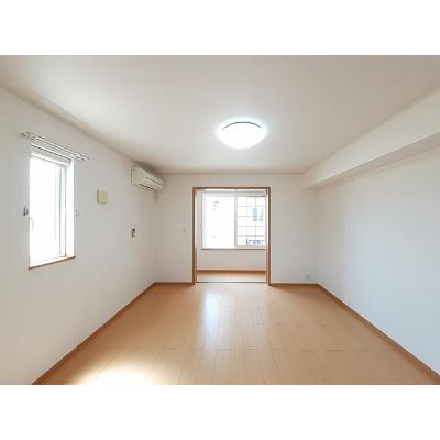 ミューＡ 101【管理NO：1-015357301-01010】 ★家具家電は申し込み後に搬入します★ ★2026年10月上旬入居可能★の物件写真2