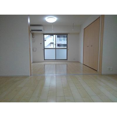 スカイブルーレジデンス横浜 306【管理NO：1-019611301-03060】 ★家具家電は申し込み後に搬入します 2026年09月上旬入居可能の物件写真2