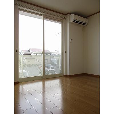 セントデフィ今之浦 202【管理NO：1-013398001-02020】 ★家具家電は申し込み後に搬入します★の物件写真2