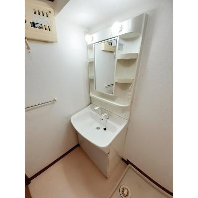 エトワール保美 103【管理NO：1-011531401-01030】 ★家具家電は申し込み後に搬入します 2026年09月中旬入居可能の物件写真6