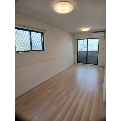 サン・グレイスⅤ 106【管理NO：1-027262101-01050】 ★家具家電は申し込み後に搬入します★の物件写真2