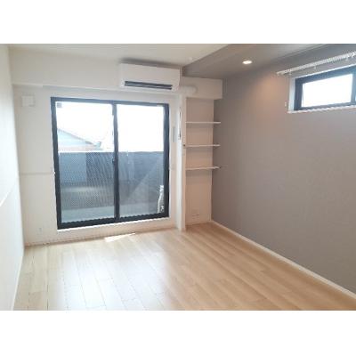 ローレルＷｅｓｔ 303【管理NO：1-027324701-03030】 ★家具家電は申し込み後に搬入します★の物件写真2