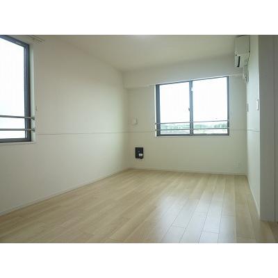 マルシェⅢ 301【管理NO：1-025601901-03010】 ★家具家電は申し込み後に搬入します 2026年09月中旬入居可能の物件写真2