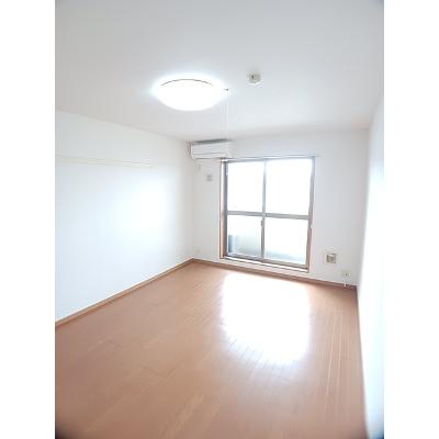 シャルマン小野 306【管理NO：1-013715301-03050】 ★家具家電は申し込み後に搬入します★の物件写真2