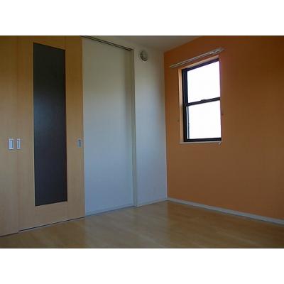 フィオレンティーナⅢ 104【管理NO：1-021533901-01040】 ★家具家電は申し込み後に搬入します★の物件写真2