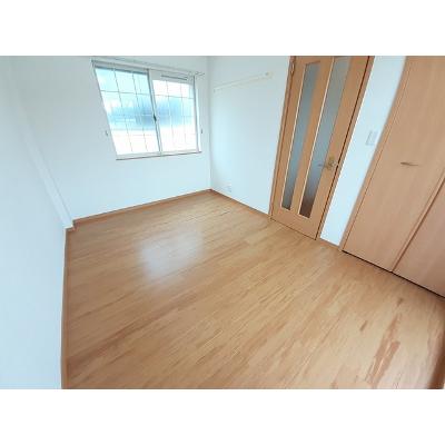 メロウビュ－ 102【管理NO：1-013908701-01020】 ★家具家電は申し込み後に搬入します★の物件写真2