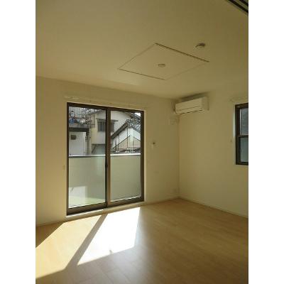 ポパイ 101【管理NO：1-023447901-01010】 ★家具家電は申し込み後に搬入します 2026年09月上旬入居可能の物件写真2