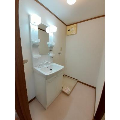 プラスペラティＡ 102【管理NO：1-010194301-01020】 ★家具家電は申し込み後に搬入します★の物件写真6