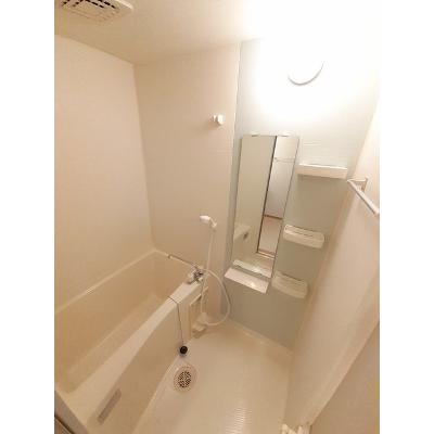 エル・クレール 302【管理NO：1-013277301-03020】 ★家具家電は申し込み後に搬入します★の物件写真4